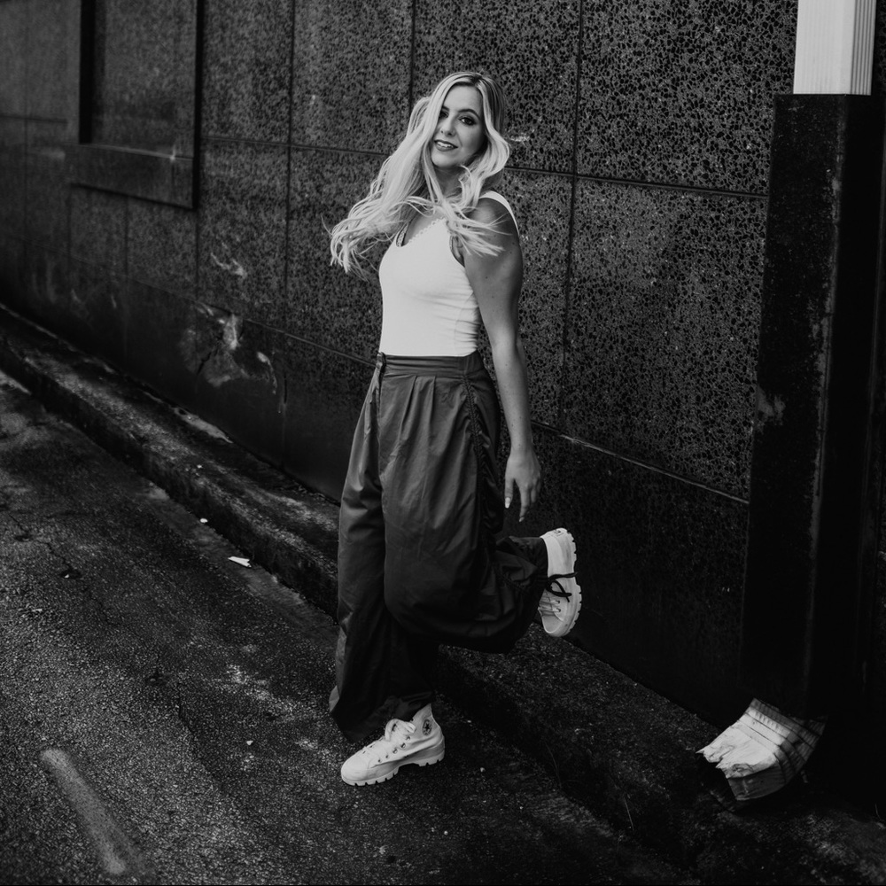 Meet your Posher, Cecilia